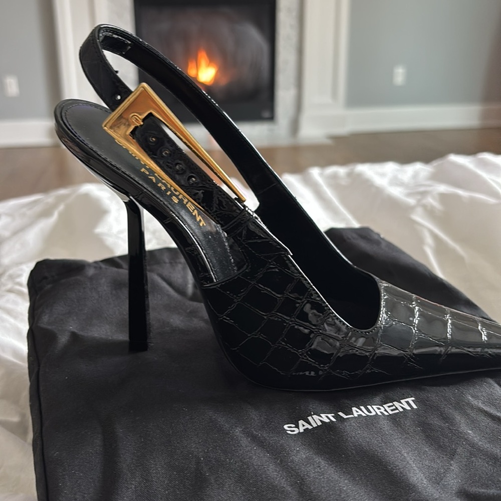 Saint Laurent Embossed Cocco Louisiana Nero size 37